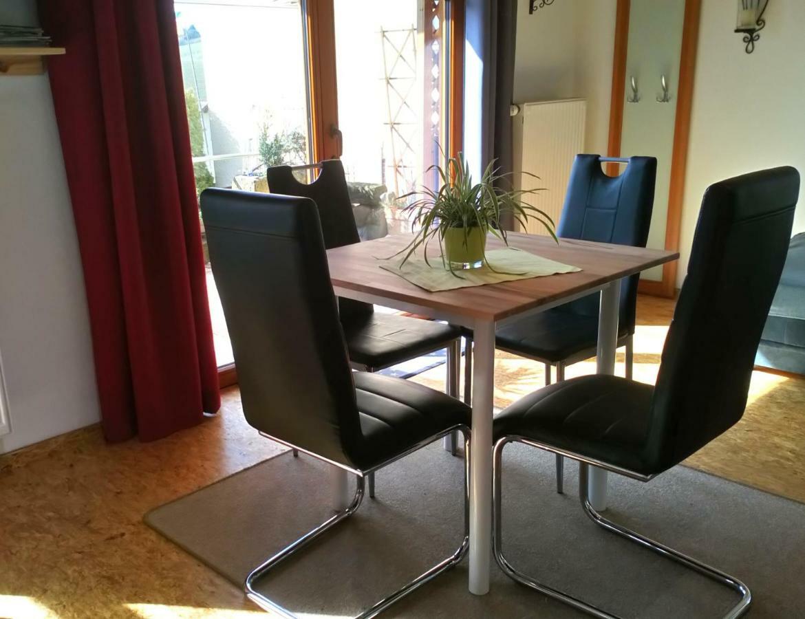 Apartment Mit Gartenblick Eckersdorf エクステリア 写真
